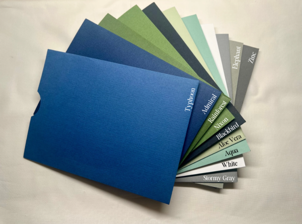 Textured pocket envelopes